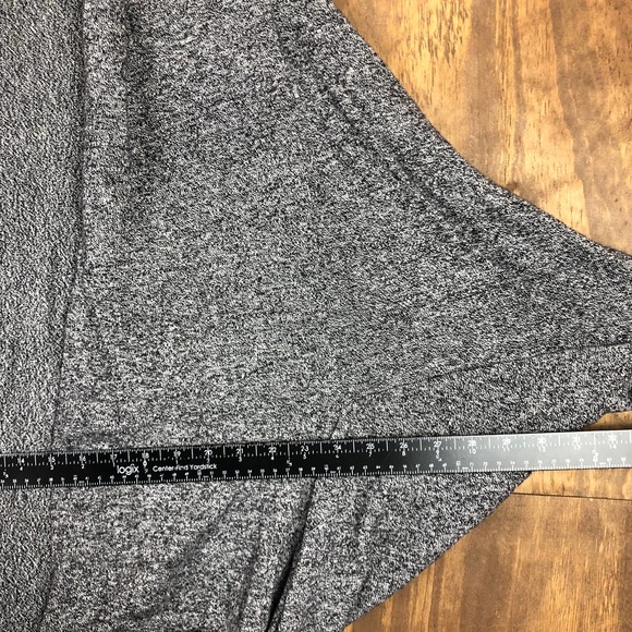 XS Express Gray Knit Shrug with Dolman Sleeves - Picture 9 of 13